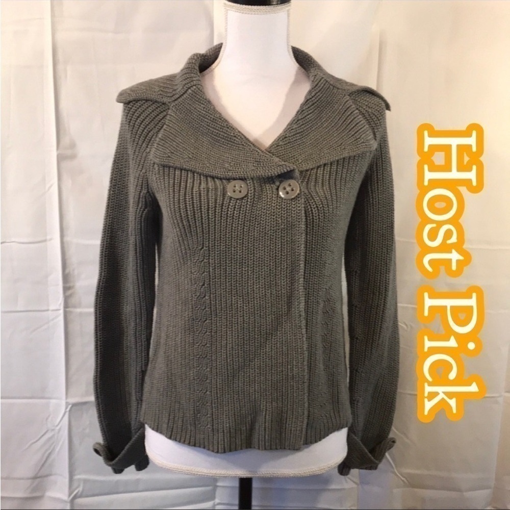 ✅HOST Pick✅ Banana Republic Sweater, Size Small